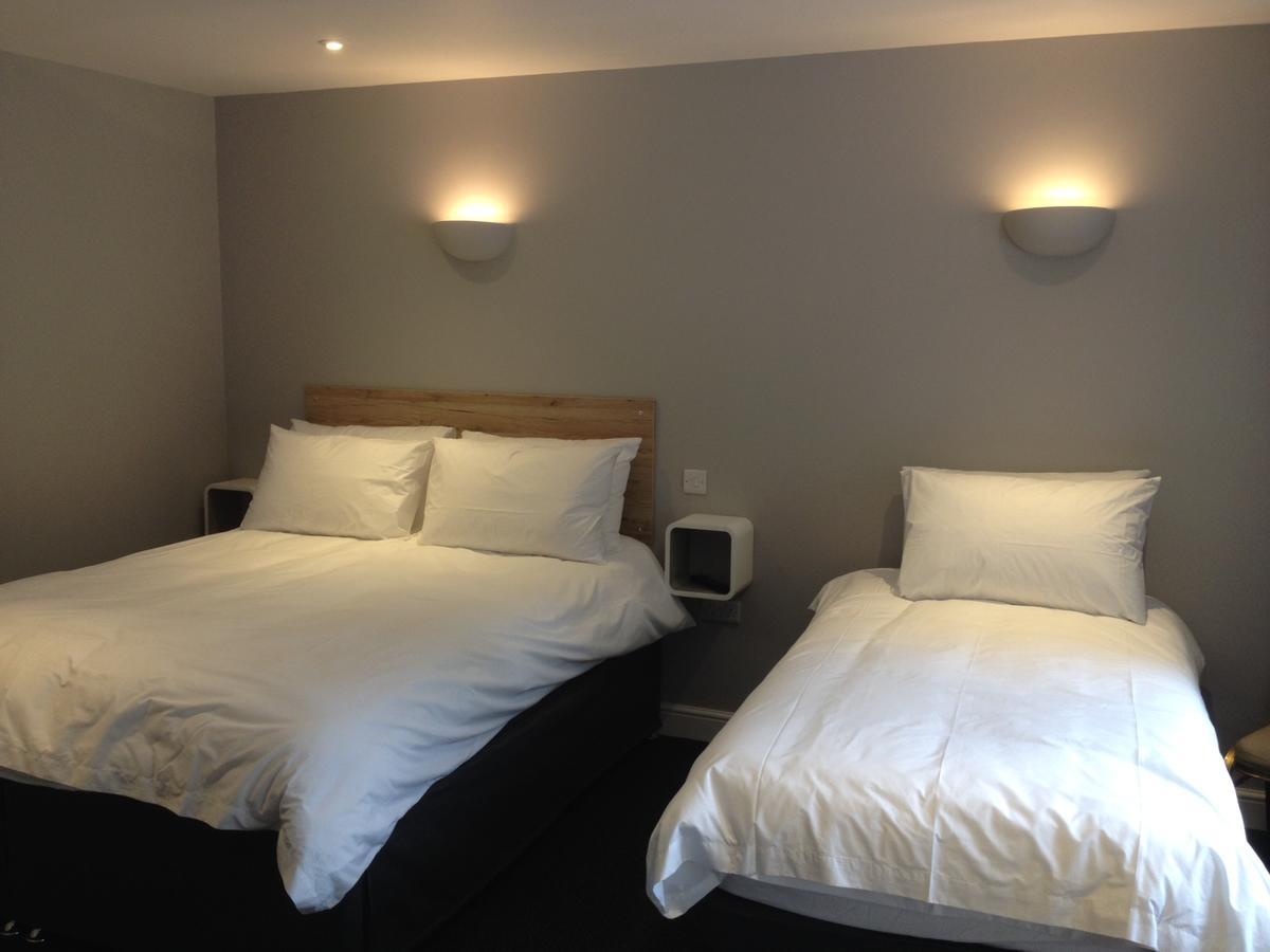 Woodland Waters Hotel Ancaster Bagian luar foto